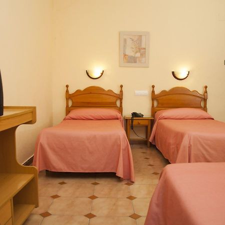 Hostal Paris La Línea de la Concepción Eksteriør billede